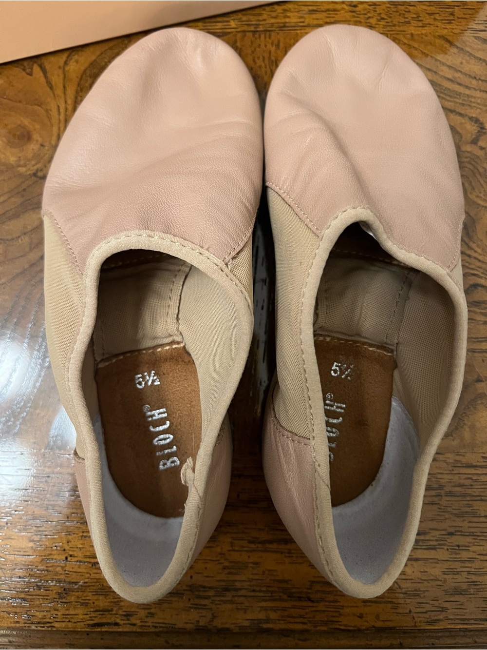 Bloch Beige / Tan Neo- Flex Slip on Leather Jazz Shoe - Picture 3 of 5